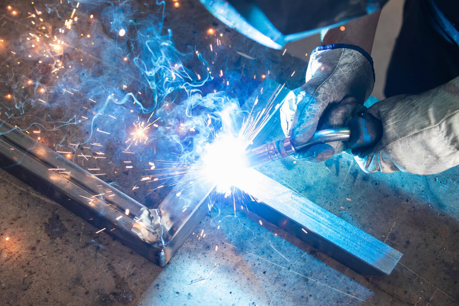 Steelchar Works o nas